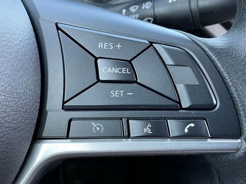 Used 2025 Nissan Altima 2.5 SV FWD image 26