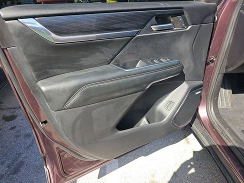 Used 2024 GMC Acadia Elevation image 14