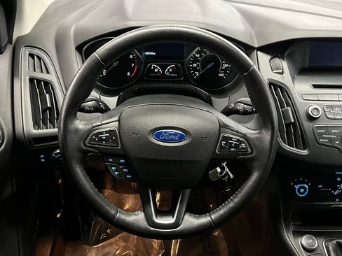 Used 2015 Ford Focus SE w/ SE Ecoboost Package image 7