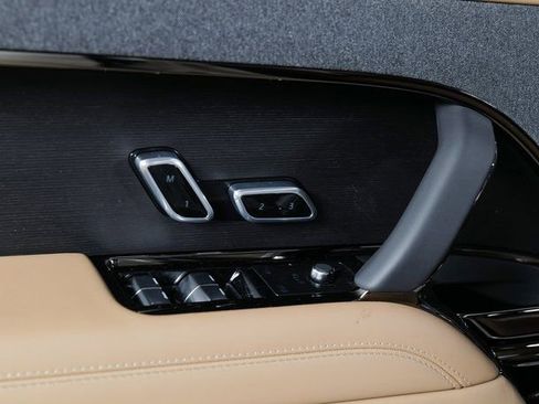 New 2026 Land Rover Range Rover Sport SE AWD/4WD image 25