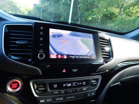 Used 2021 Honda Ridgeline Black Edition image 11