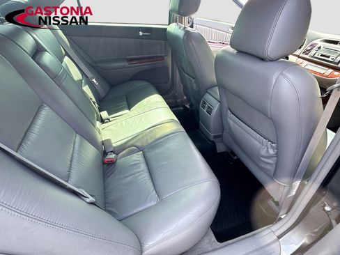 Used 2004 Toyota Camry XLE FWD image 32