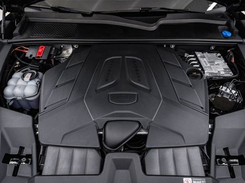Certified 2026 Porsche Cayenne Coupe AWD/4WD image 29