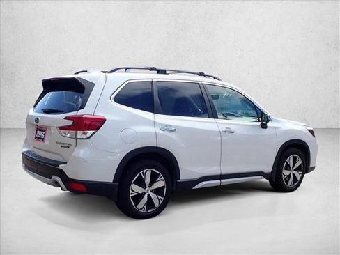 Used 2019 Subaru Forester Touring AWD/4WD image 4