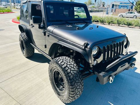 Used 2016 Jeep Wrangler Sport image 2
