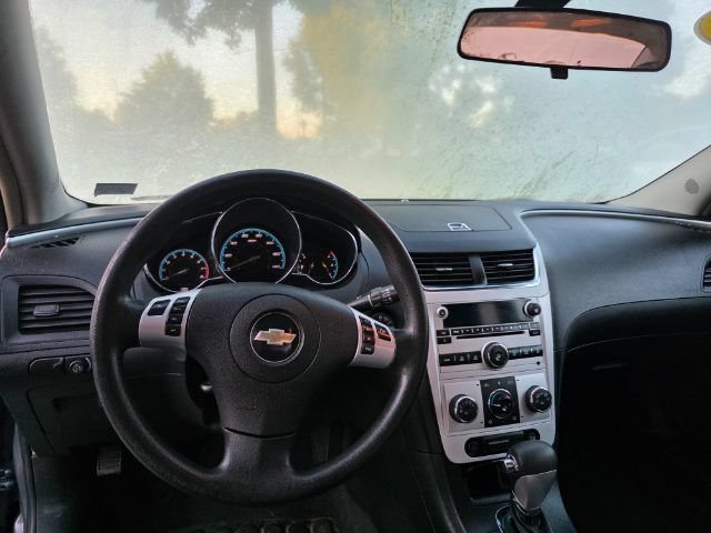 Used 2009 Chevrolet Malibu LT FWD image 6