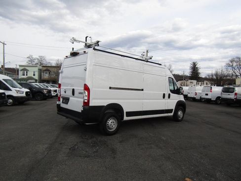 Used 2024 RAM ProMaster 2500 w/ Convenience Group image 7