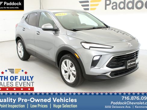 Used 2024 Buick Encore GX Preferred AWD/4WD image 1