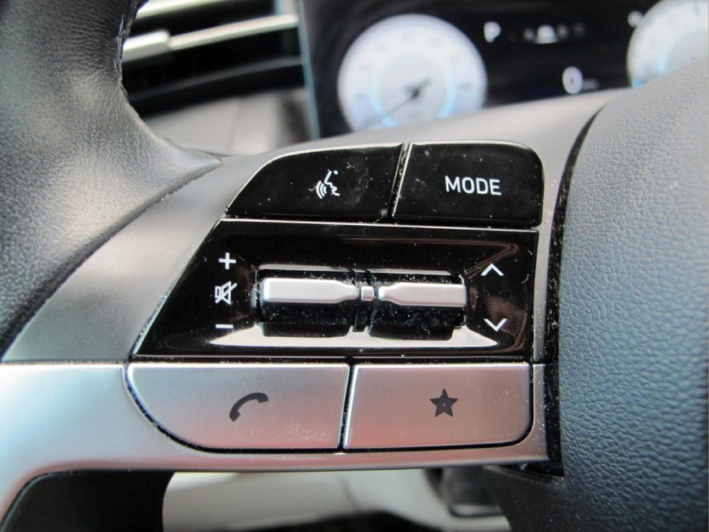 Used 2022 Hyundai Tucson SEL w/ Convenience + Premium Package FWD image 18