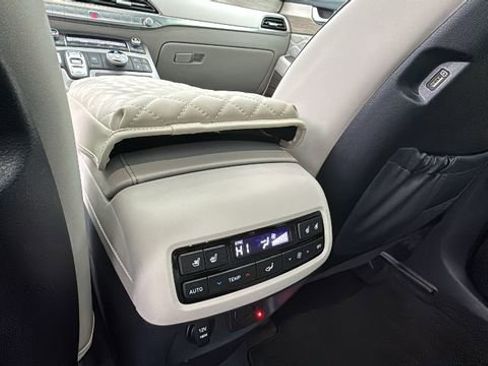 Used 2022 Hyundai Palisade Calligraphy image 24