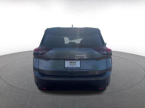 Used 2025 Nissan Rogue SV FWD image 12