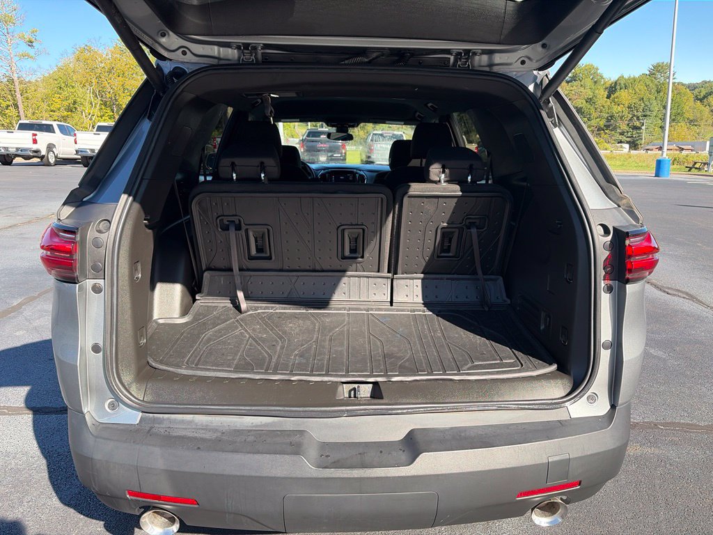 Used 2023 Chevrolet Traverse LT w/ LPO, Floor Liner Package AWD/4WD image 34