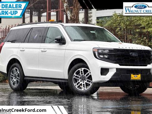 New 2025 Ford Expedition Active image 1