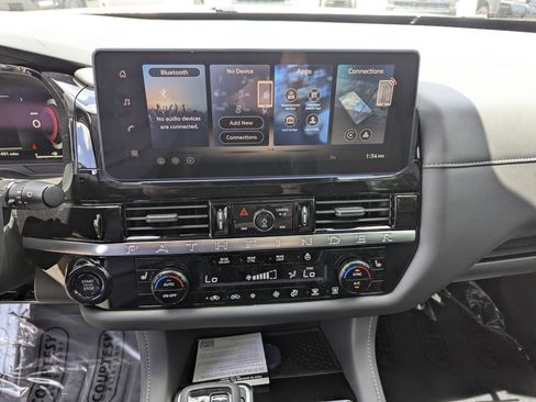 New 2026 Nissan Pathfinder SL FWD image 26