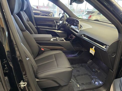 New 2026 Cadillac Vistiq Sport image 11