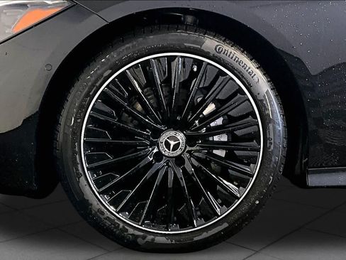 New 2026 Mercedes-Benz CLE 300 4MATIC Coupe image 17