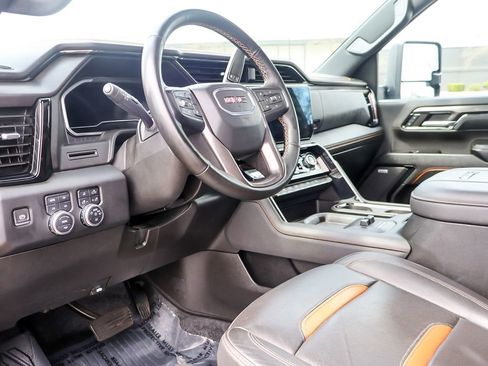 Used 2024 GMC Sierra 2500 AT4 w/ AT4 Preferred Package AWD/4WD image 29