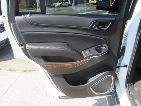 Used 2016 Chevrolet Tahoe LTZ AWD/4WD image 30