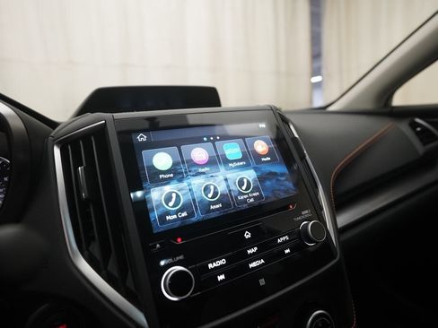 Used 2022 Subaru Crosstrek 2.5i Limited image 6