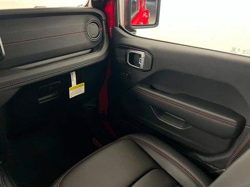 New 2026 Jeep Wrangler Unlimited Rubicon AWD/4WD image 10
