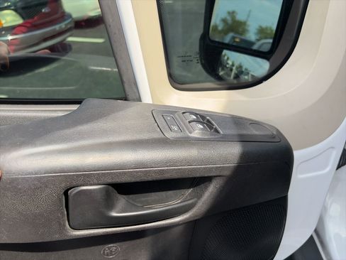 Used 2017 RAM ProMaster 1500 image 12