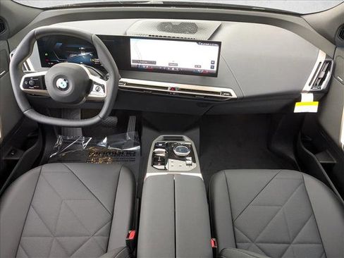 New 2026 BMW iX xDrive45 image 15