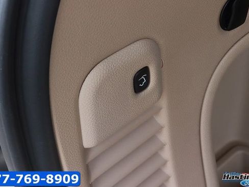 Used 2022 Jeep Grand Cherokee Laredo E w/ Security & Convenience Group AWD/4WD image 16