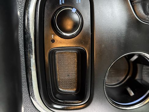 Used 2018 Dodge Durango R/T w/ Technology Group image 25