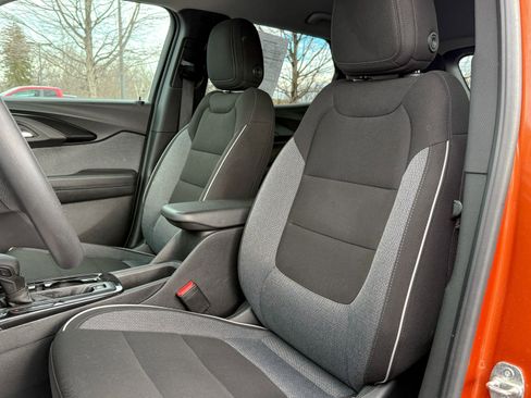 Used 2022 Chevrolet TrailBlazer LT image 11