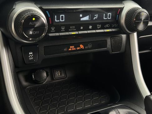Used 2023 Toyota RAV4 XLE Premium AWD/4WD image 19