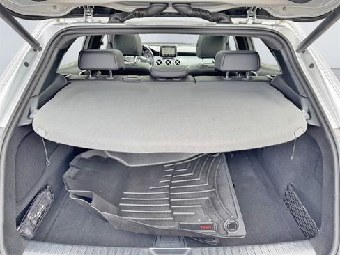 Used 2017 Mercedes-Benz GLA 250 4MATIC image 21