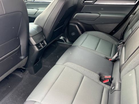 New 2027 GMC Terrain AT4 w/ Technology Package II AWD/4WD image 9