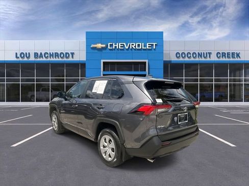 Used 2024 Toyota RAV4 LE FWD image 6