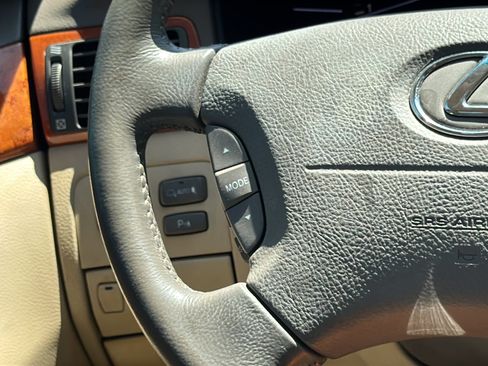 Used 2004 Lexus LS 430 w/ Modern Luxury Pkg RWD image 27