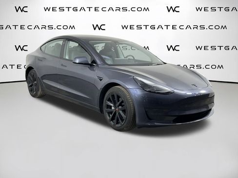 Used 2023 Tesla Model 3 Standard Range image 4