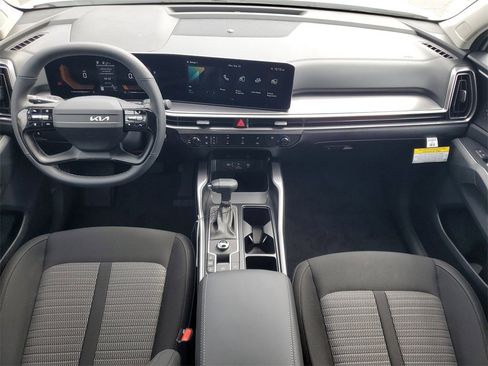 New 2026 Kia Sorento LX image 24
