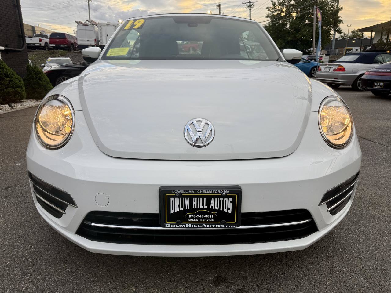 Used 2019 Volkswagen Beetle 2.0T SE FWD image 8