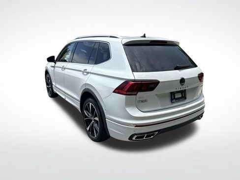 Used 2024 Volkswagen Tiguan SEL R-Line AWD/4WD image 7