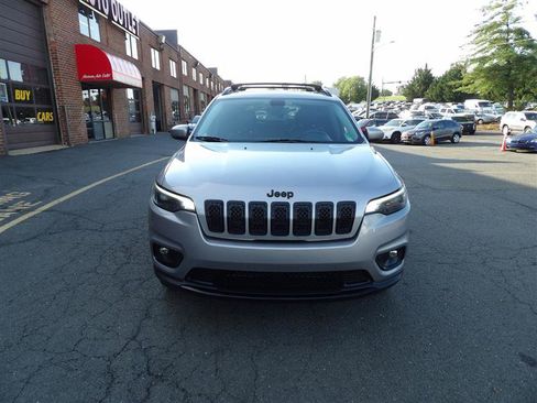 Used 2019 Jeep Cherokee Latitude Plus image 3