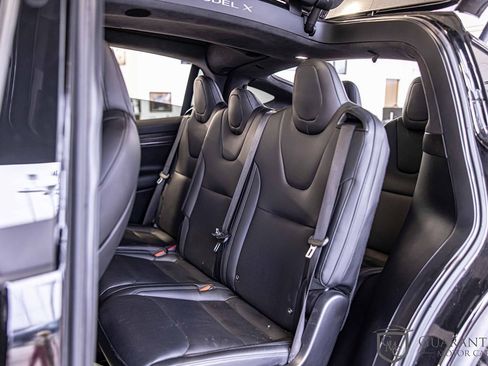 Used 2022 Tesla Model X image 28