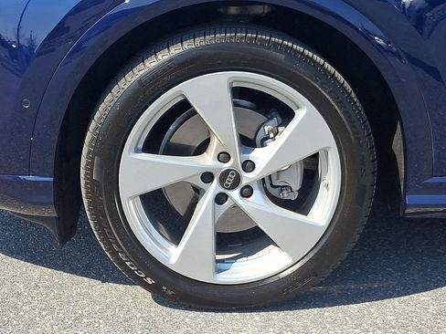 Used 2025 Audi Q5 Prestige image 7