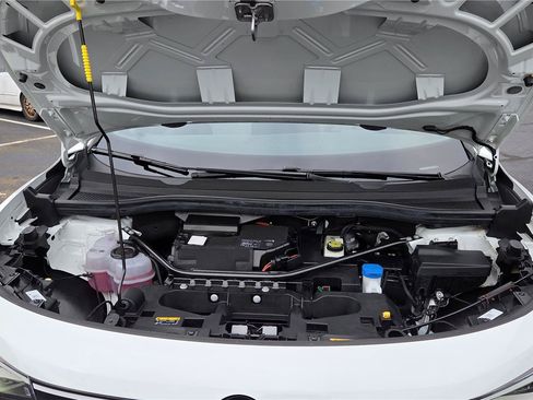 Certified 2023 Volkswagen ID.4 Pro AWD/4WD image 10