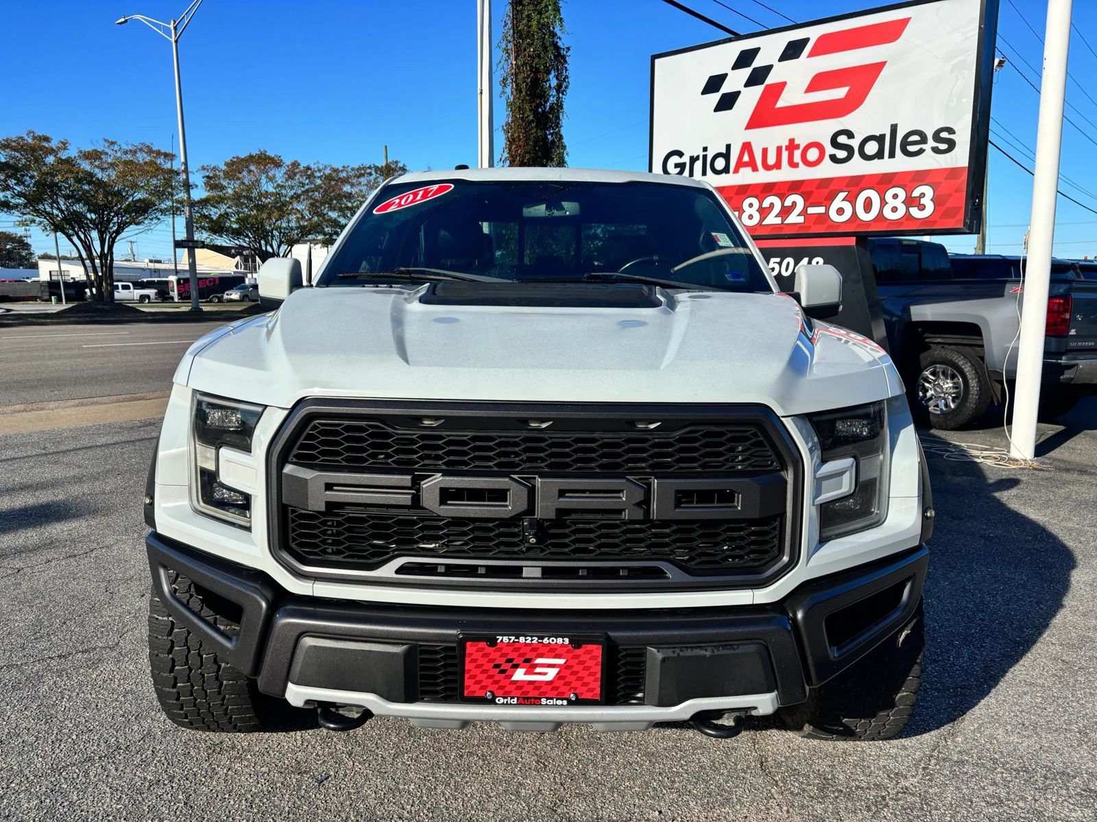 Used 2017 Ford F150 Raptor w/ Equipment Group 802A Luxury AWD/4WD image 9