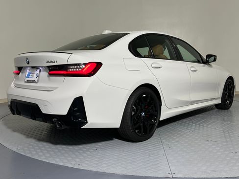New 2026 BMW 330i Sedan w/ M Sport Package RWD image 8