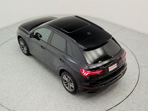 Used 2023 Audi Q3 2.0T Premium w/ Black Optic Sport Package AWD/4WD image 28