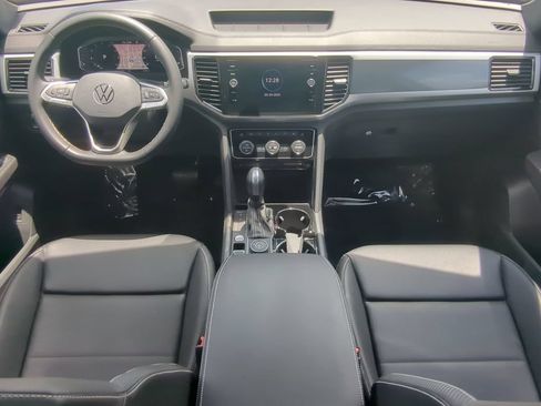 Used 2023 Volkswagen Atlas Cross Sport SEL AWD/4WD image 14