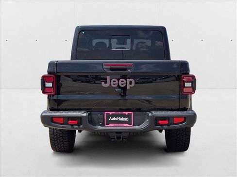 New 2025 Jeep Gladiator Rubicon w/ Convenience Group image 7