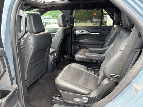 Used 2025 Ford Explorer ST AWD/4WD image 15