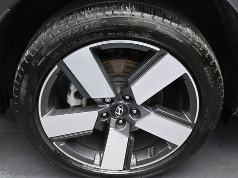 Used 2024 Hyundai Santa Fe Limited image 39