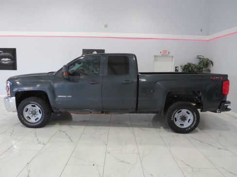 Used 2018 Chevrolet Silverado 2500 W/T w/ WT Fleet Convenience Package image 6